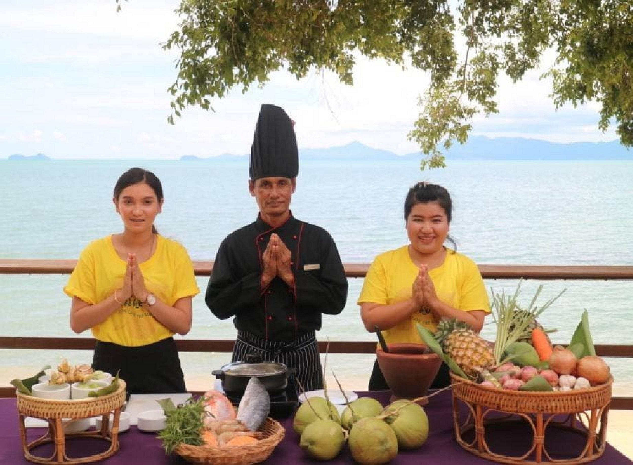 Adarin Beach Resort Mae Nam Buitenkant foto