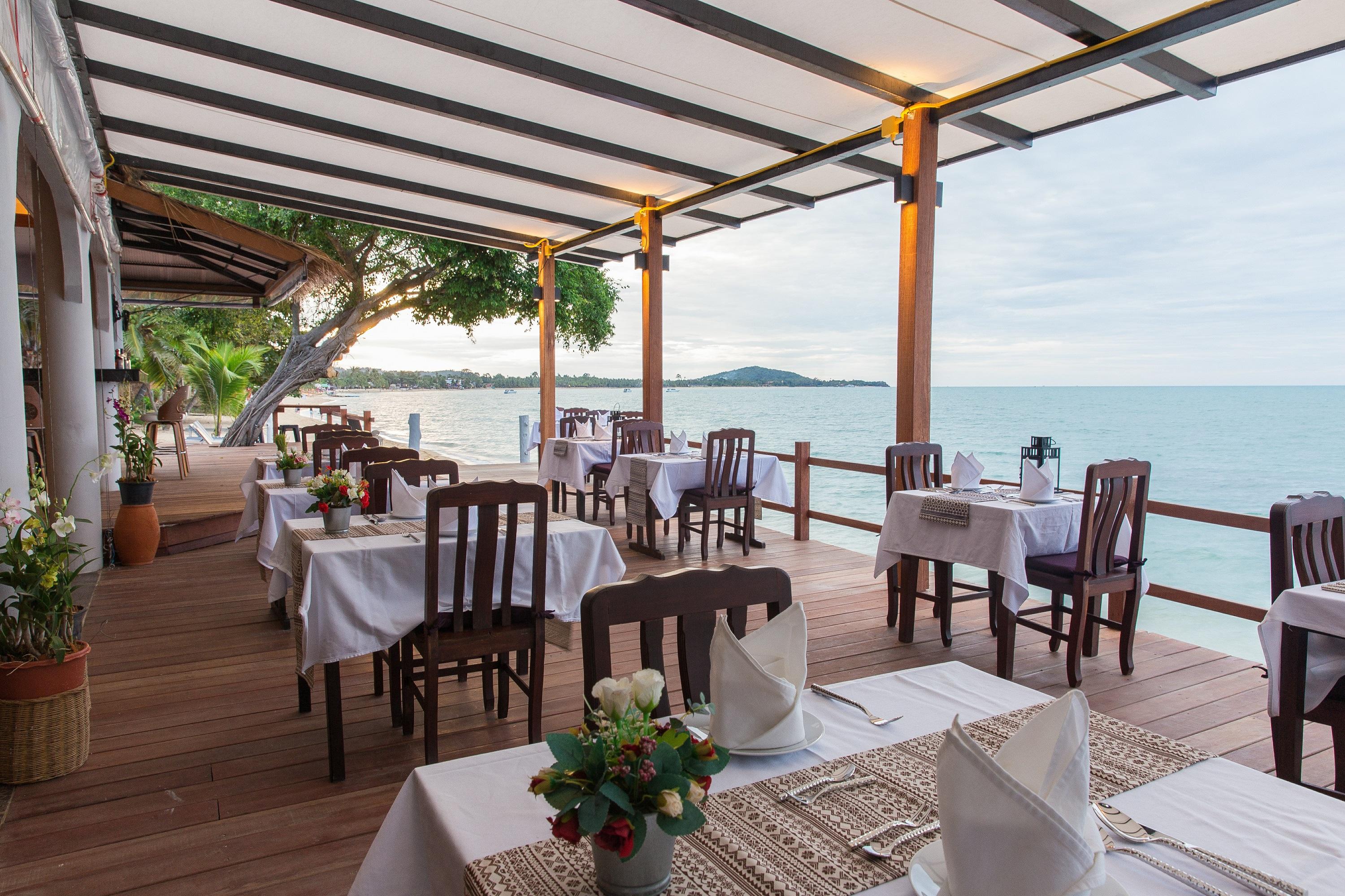Adarin Beach Resort Mae Nam Buitenkant foto